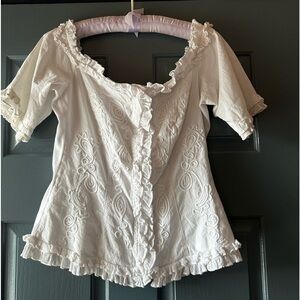 Off the shoulder, embroidered top